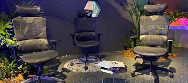 PC emballant des chaises de jeu avec la chaise respirable 0 de jeu de pivot de soutien dynamique d'appui-tête